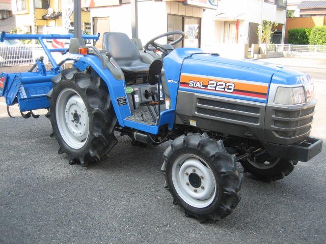 イセキ 中古トラクター TF223F(22馬力）の商品画像3