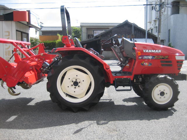 ヤンマー 中古トラクター AF326R AXUKS6M（26馬力）の商品画像2