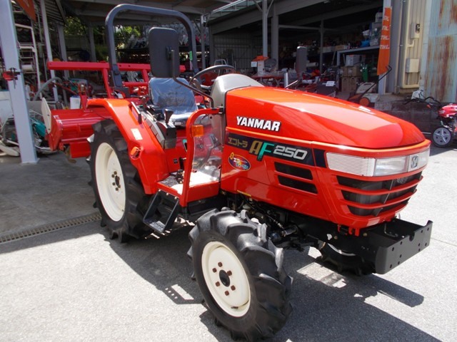 ヤンマー 中古トラクター AF-250VXUKSの商品画像1