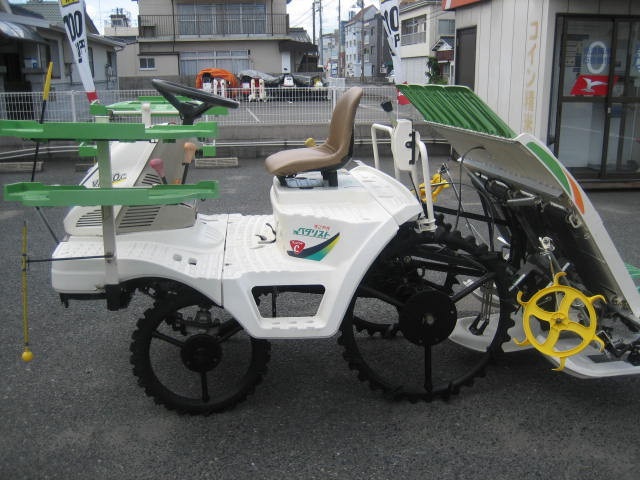 ヤンマー 中古田植機 VP40　CPWの商品画像3