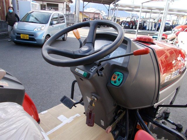  中古トラクター EF220-Uの商品画像6