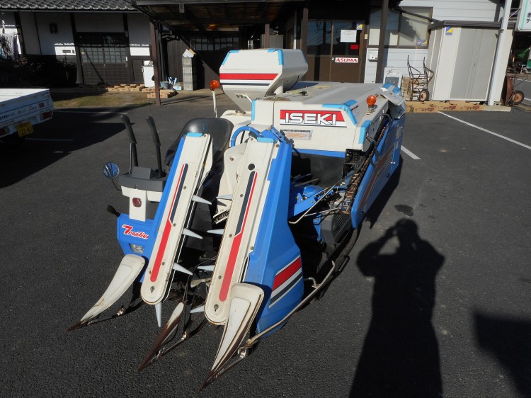 イセキ 中古コンバイン HE209の商品画像4