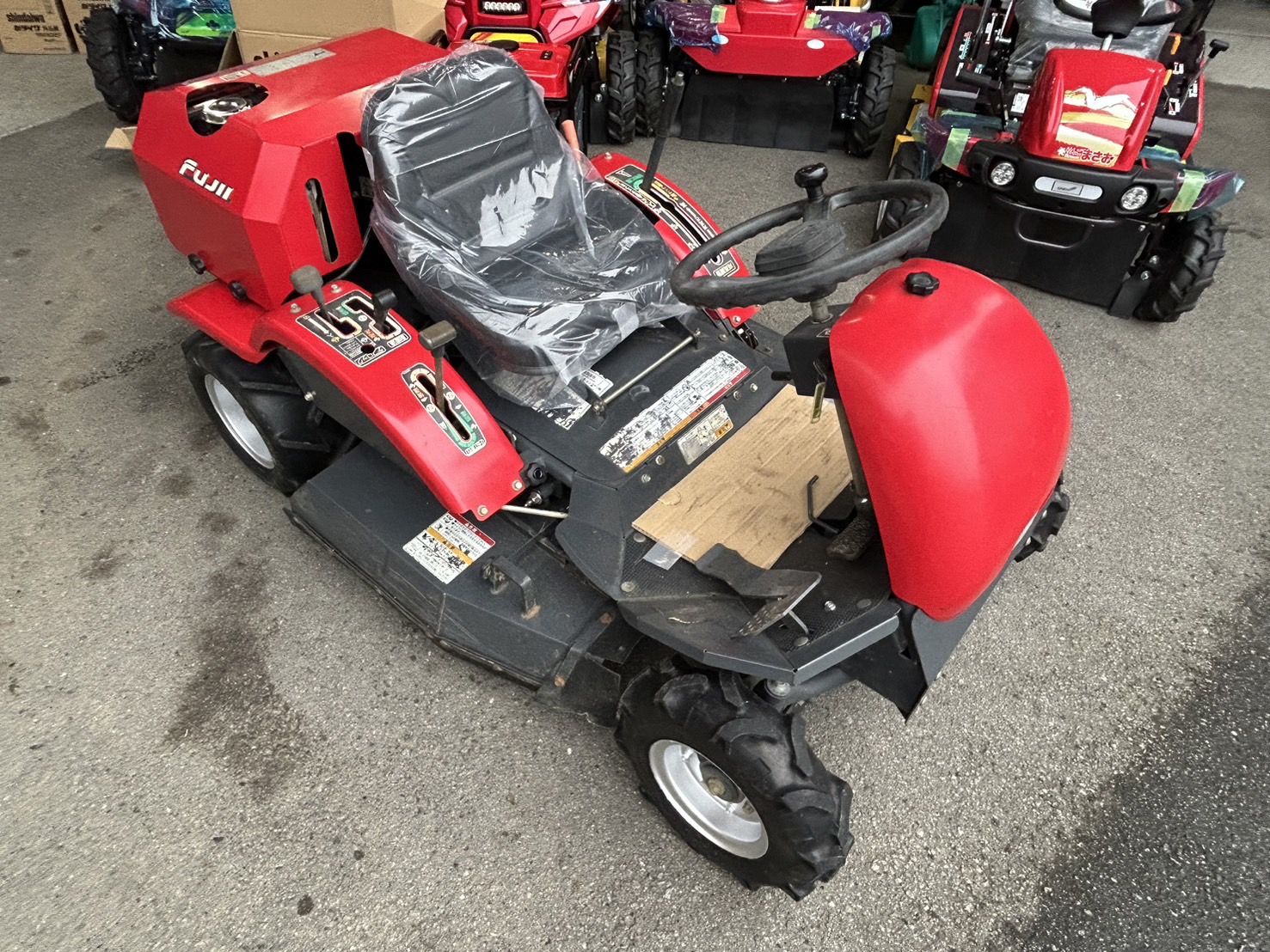 フジイコーポレーション 中古草刈機 MF1018X