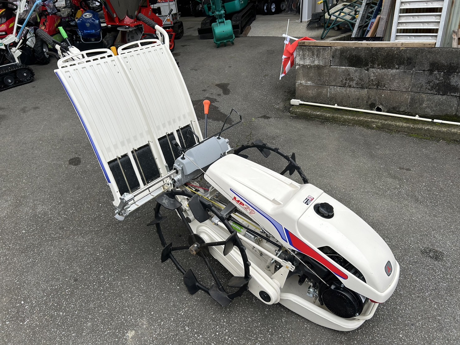 三菱マヒンドラ農機 中古田植機 MP29FMの商品画像2